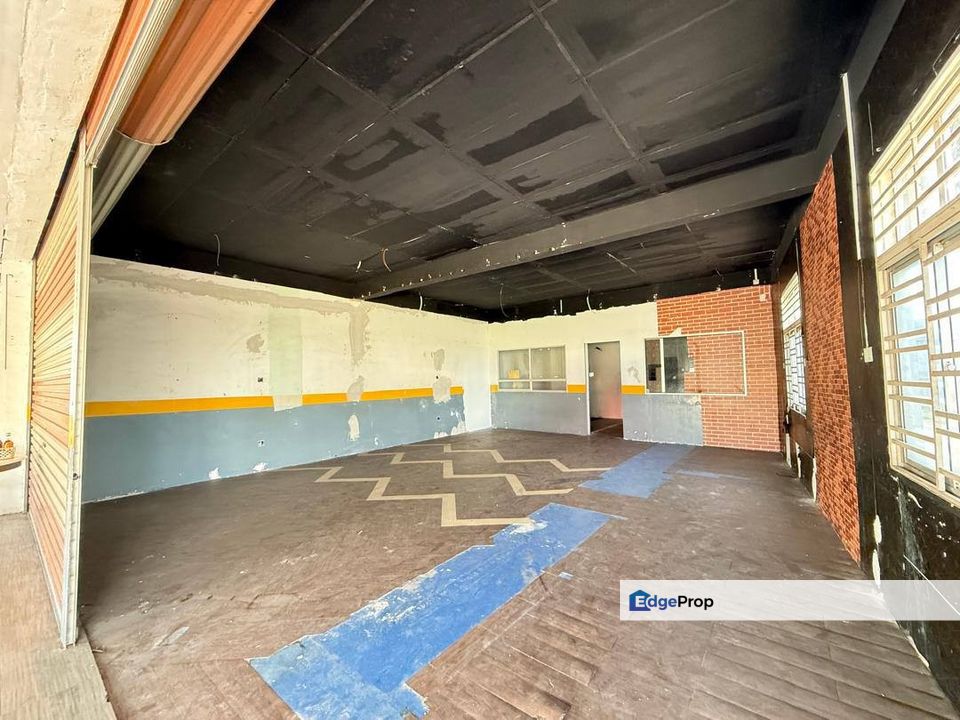 Jalan Tampoi, Johor, Tampoi