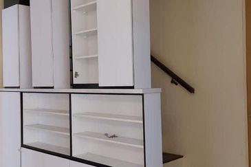 Taman Tampoi Indah II, Villa Ros