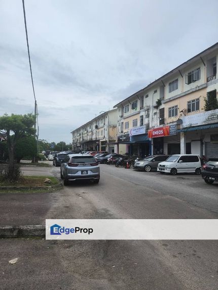 Jalan Sri Putri 8/x @ Taman Putri Kulai , Johor, Kulai