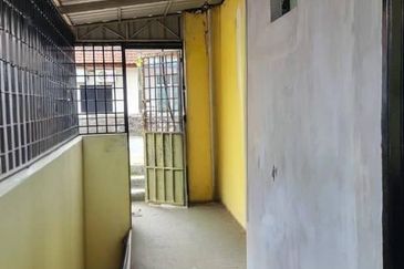 Flat Bandar Selesa Jaya @ Jalan Silat Lincah