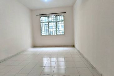 Villa Krystal, Bandar Selesa Jaya