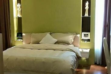 Stunning 2 Storey Bungalow at Saujana Glenmarie for Sale