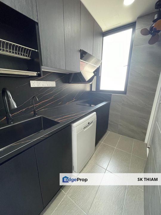 Renovated Amverton Greens Condo 4 rooms with Beautiful View and ID for Sale, Selangor, Shah Alam