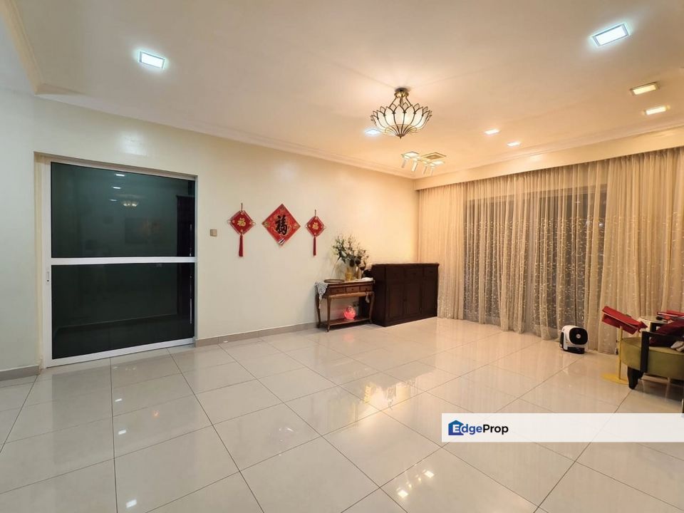 Kemuning Permai Hot Demand Area Renovated Spacious 2 Storey Semi D Kemuning Utama, Selangor, Shah Alam