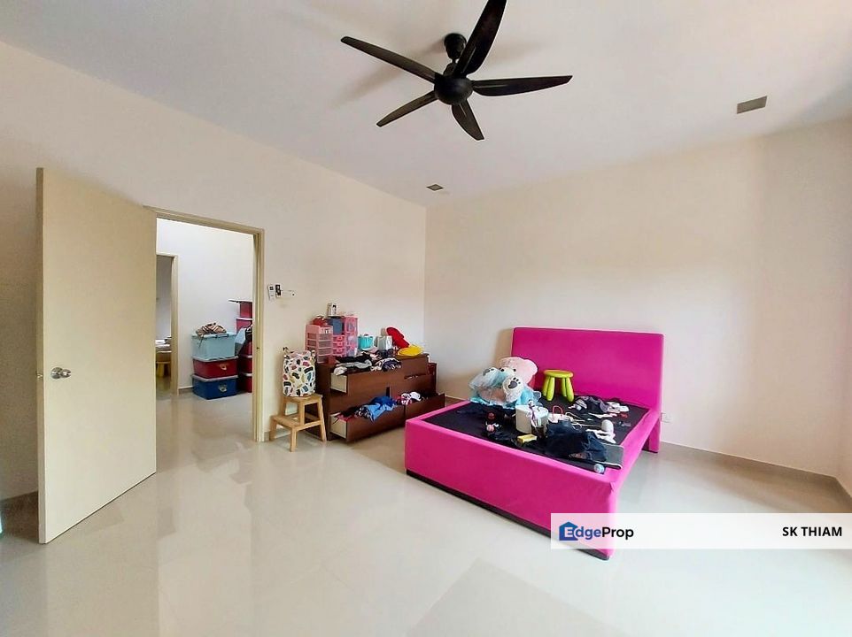 Renovated 24x80 Lakeside Terrace Kota Kemuning, Selangor, Kota Kemuning