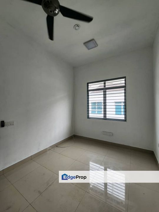 Perennia Bandar Rimbayu Spacious 22x80 Double Storey House for sale, Selangor, Kota Kemuning