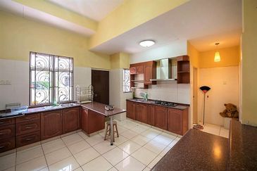 Jalan Kemuning Palma 33/37