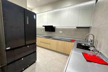 The Hills Residences, Senibong Cove