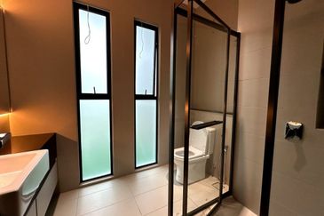 The Hills Residences, Senibong Cove