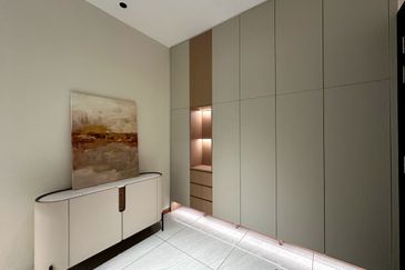 The Hills Residences, Senibong Cove