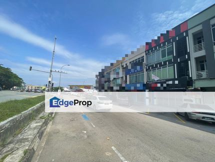 Nusa Bestari 12/2 three shoplot for sale (facing mainroad), Johor, 