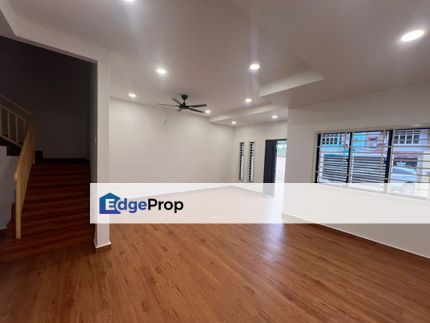 Taman Desa Jaya Double Storey Endlot , Johor, Johor Bahru