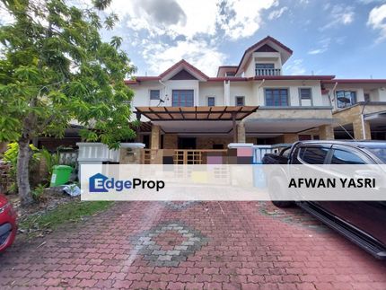 WALKING DISTANCE TO PLAYGOUND Double Storey Superlink Jalan Adang Seksyen U8 Bukit Jelutong Shah Alam, Selangor, Bukit Jelutong