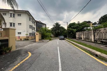 Kampung Datuk Keramat