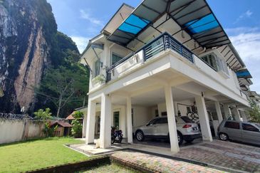 Ariza Garden Villa @ Taman Raintree