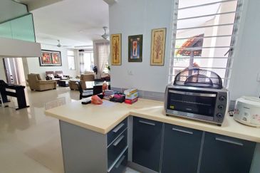 Ariza Garden Villa @ Taman Raintree