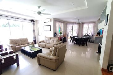 Ariza Garden Villa @ Taman Raintree