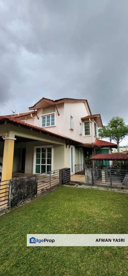 END LOT WITH EXTRA LAND | RENOVATED 2 Storey Terrace House Kota Kemuning Shah Alam, Selangor, Kota Kemuning