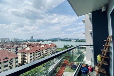 Aurora Residence @ Lake Side City