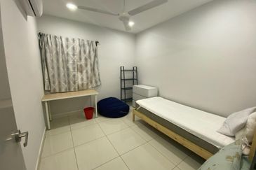 Aurora Residence @ Lake Side City