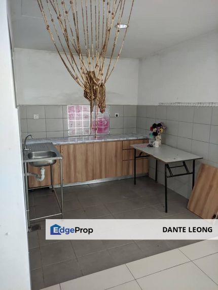 Park@One South 3R2B 2CP P/F Seri Kembangan, Selangor, Seri Kembangan