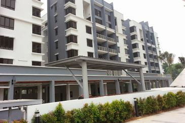 Laman Tasik Condominium