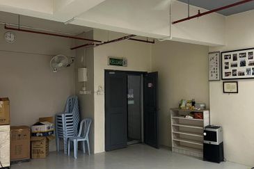 Perdana Selatan Office Seri Kembangan For Rent