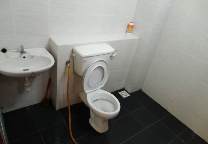 Green Suria Apartment