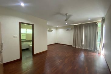 IOI Beverly Row @ IOI Resort City