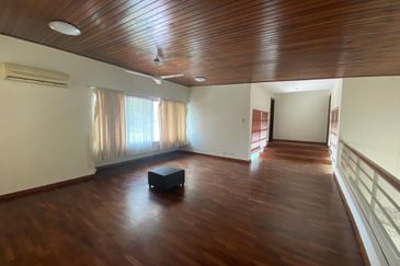 IOI Beverly Row @ IOI Resort City