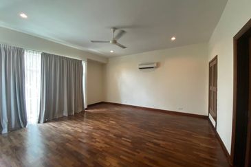 IOI Beverly Row @ IOI Resort City