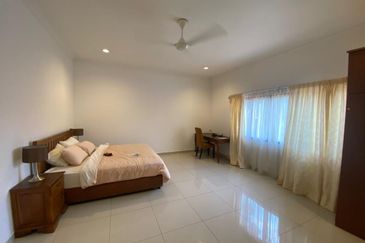 IOI Beverly Row @ IOI Resort City