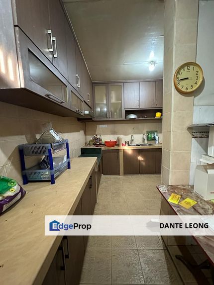 2 Storey End Lot Terrace House 4R3B P/F Taman Meranti Jaya Puchong, Selangor, Puchong