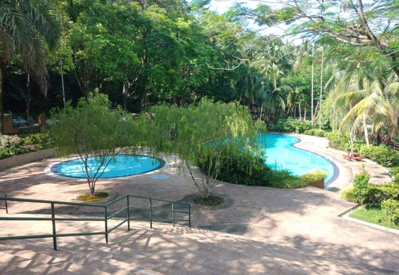 Emerald Hill, Taman Bukit Indah