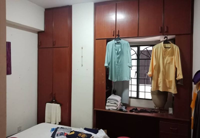 Emerald Hill, Taman Bukit Indah