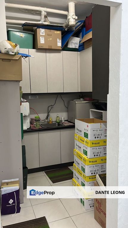 Cova Square 2R1B P/F Kota Damansara, Selangor, Petaling Jaya