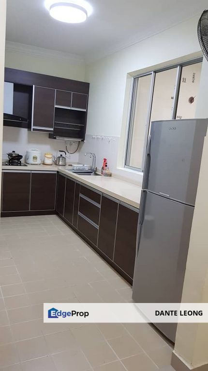 Aman Heights Condominium 3R2B F/F Seri Kembangan, Selangor, Seri Kembangan