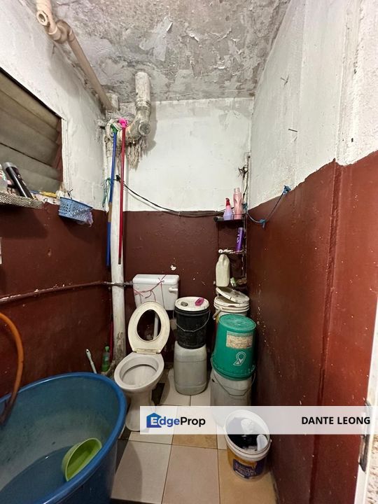 Flat Taming Jaya Block B 2R1B Taman Taming Jaya Seri Kembangan, Selangor, Balakong