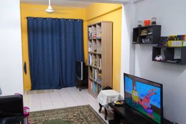 Pangsapuri Permata Merah (Red Ruby), Taman Universiti Indah