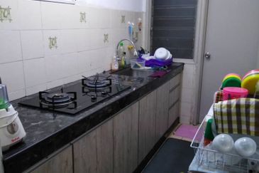 Pangsapuri Permata Merah (Red Ruby), Taman Universiti Indah