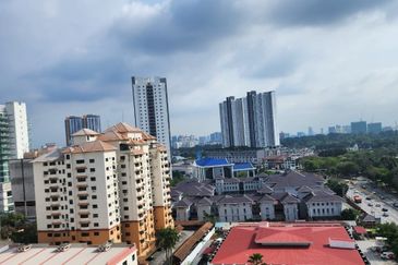 The Grand @ Kelana Damansara Suite