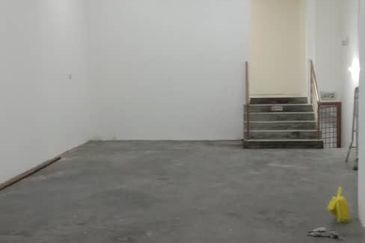 Jalan Impian Mahkota, Kampung Sungai Kantan