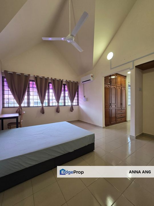 SS 26 PJ Room1 - Private Bath 231sf Queen + Air-con + Window , Selangor, Kelana Jaya