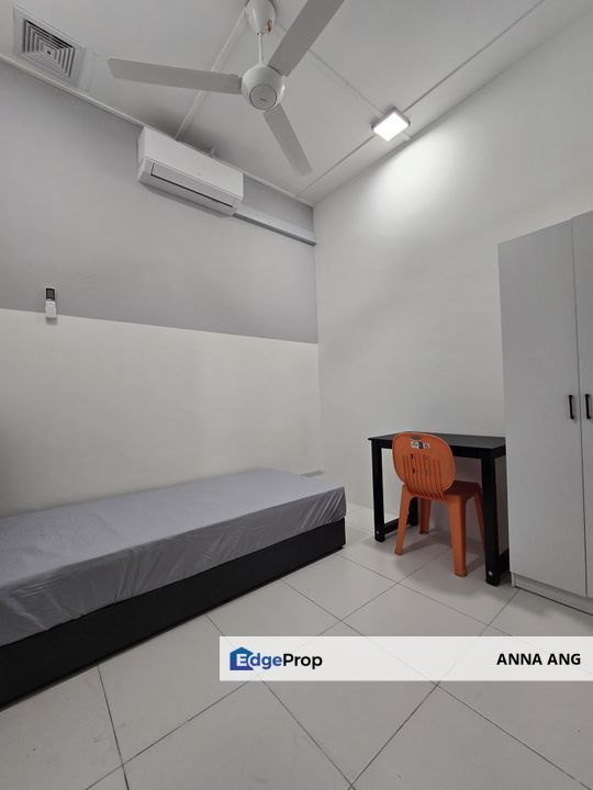 Seksyen 8 PJ Room 6 - Single + Air-cond + Indoor Window 77 sf, Selangor, Petaling Jaya