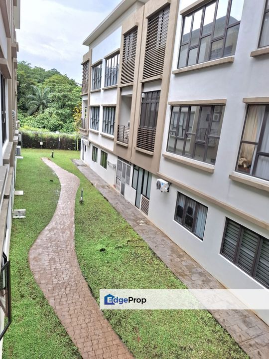 N'Dira 16 Sierra 3 Storey Intermediate , Selangor, Puchong South