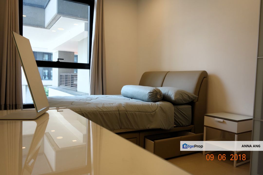 Arcoris Soho 873sf 2R 2B 1CP, Kuala Lumpur, Mont Kiara