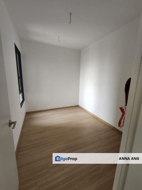 Tuan Residency Bare Unit 3 Bedrooms, Kuala Lumpur, Segambut