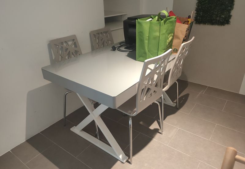 The Establishment (Alila Bangsar )