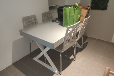 The Establishment (Alila Bangsar )