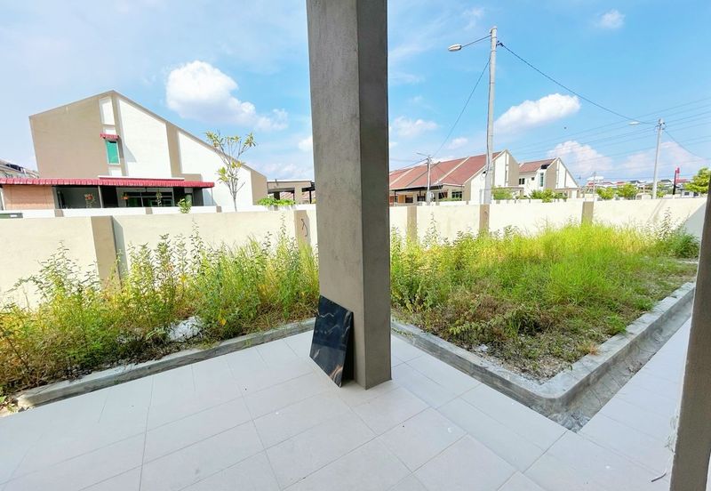 Panorama Lapangan Mutiara